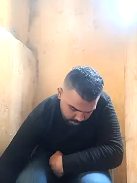 Snapshot of ListedLoin chatting on January 22, 2:35 pm ListedLoin online show from January 22, 2:35 pm