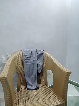 Snapshot of ListedLoin chatting on March 3, 6:22 pm ListedLoin online show from March 3, 6:22 pm