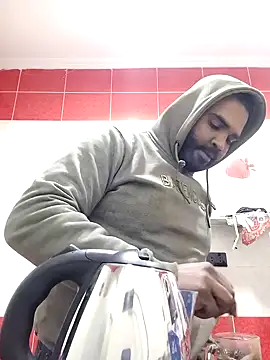 Snapshot of ListedLoin chatting on March 21, 7:02 pm ListedLoin online show from March 21, 7:02 pm