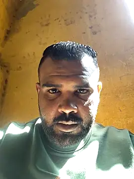 ListedLoin online show from March 27, 11:43 am