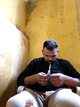 ListedLoin online show from April 1, 9:10 am