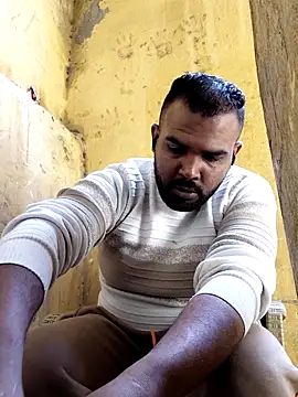 ListedLoin online show from April 4, 6:55 am