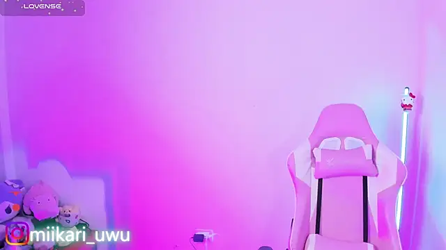 Ahri Elderwood online show from October 4, 3:37 am