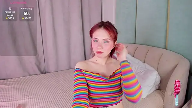 Love is Lola online show from January 18, 1:19 am