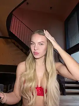 ChiaraVixen online show from January 3, 7:06 am