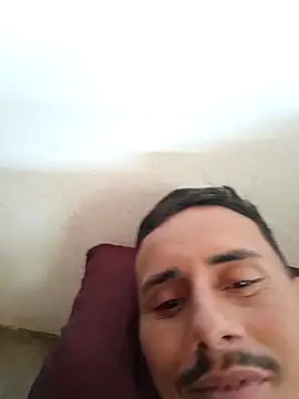 luissilva0071 online show from May 4, 2:35 pm