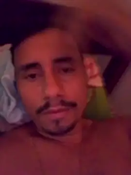 Snapshot of luissilva0071 chatting on July 16, 2:12 pm luissilva0071 online show from July 16, 2:12 pm
