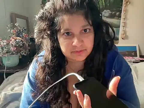 MelanieFawker online show from November 2, 3:47 pm