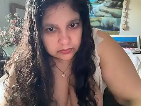 MelanieFawker online show from November 17, 10:59 pm