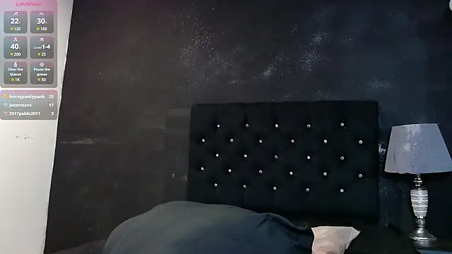 EmilyGomezLS online show from March 8, 2:30 pm