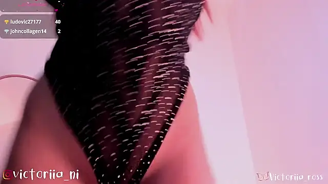 Victoria-ross online show from December 31, 7:51 pm