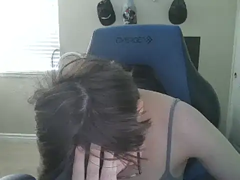 KaliSnow199623 online show from February 2, 9:34 pm