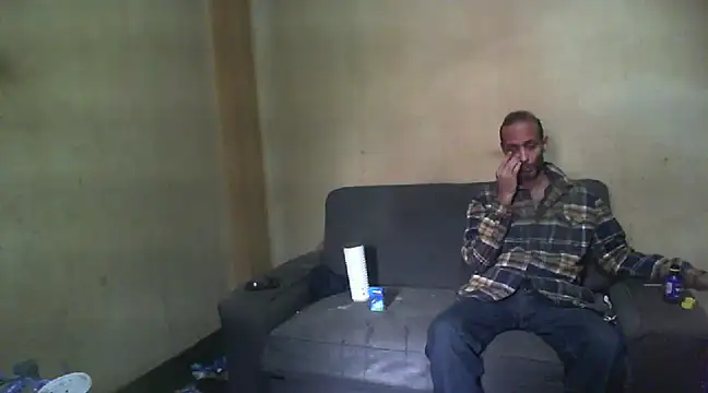 Snapshot of tomeliviathan chatting on January 31, 11:35 am tomeliviathan online show from January 31, 11:35 am