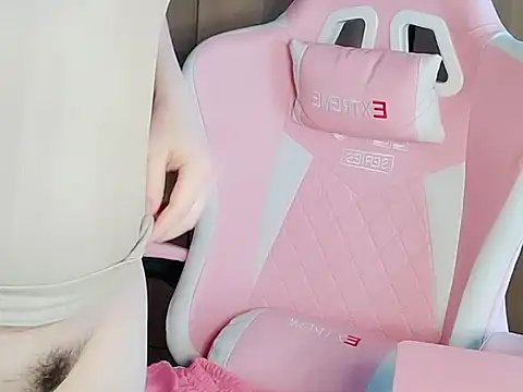 Snapshot of Pink_cream chatting on June 21, 6:38 am Pink cream online show from June 21, 6:38 am