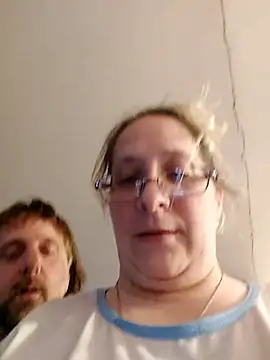 Snapshot of Icedcoffee2024 chatting on March 22, 2:37 am Icedcoffee2024 online show from March 22, 2:37 am