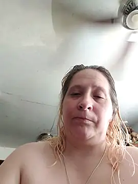 Snapshot of Icedcoffee2024 chatting on July 3, 2:12 pm Icedcoffee2024 online show from July 3, 2:12 pm