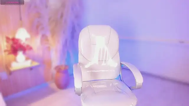 MelissaKarterrs online show from April 4, 12:13 pm