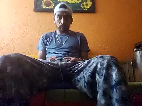 Snapshot of Angel_Coronel chatting on January 20, 10:37 pm Angel Coronel online show from January 20, 10:37 pm