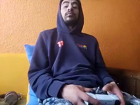 Snapshot of Angel_Coronel chatting on January 29, 8:35 pm Angel Coronel online show from January 29, 8:35 pm