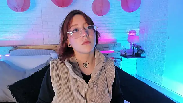 sofi bakerr online show from March 18, 11:41 am