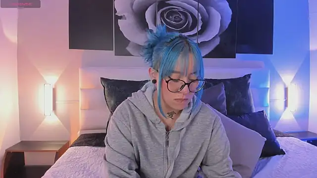 sofi bakerr online show from September 18, 11:34 am