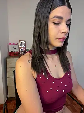 Snapshot of DaryRos chatting on December 16, 9:20 pm DaryRos online show from December 16, 9:20 pm