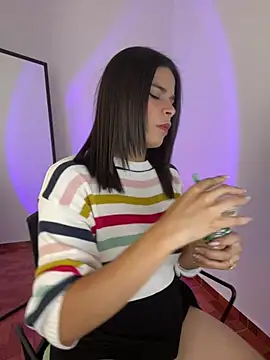 Snapshot of DaryRos chatting on January 21, 10:19 pm DaryRos online show from January 21, 10:19 pm