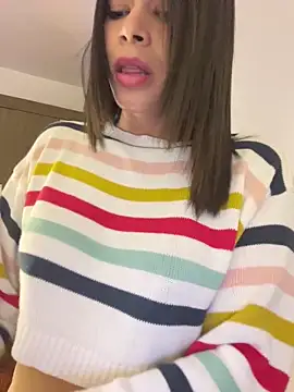 Snapshot of DaryRos chatting on January 22, 1:20 am DaryRos online show from January 22, 1:20 am