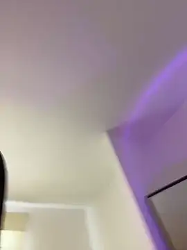 Snapshot of DaryRos chatting on March 17, 9:45 pm DaryRos online show from March 17, 9:45 pm