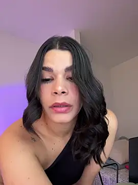 Snapshot of DaryRos chatting on September 18, 8:44 pm DaryRos online show from September 18, 8:44 pm