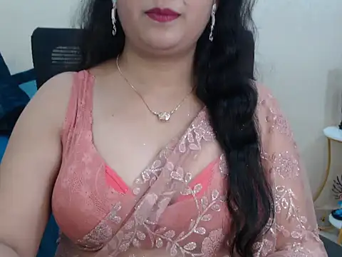 Snapshot of Inviting_Aanya chatting on January 14, 9:24 am Inviting Aanya online show from January 14, 9:24 am