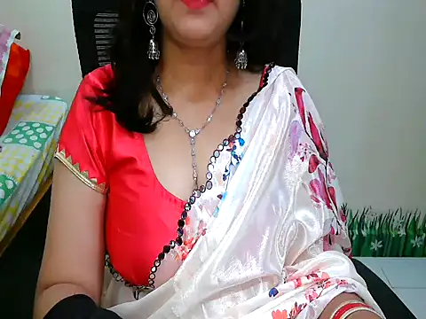 Snapshot of Inviting_Aanya chatting on October 18, 4:04 am Inviting Aanya online show from October 18, 4:04 am