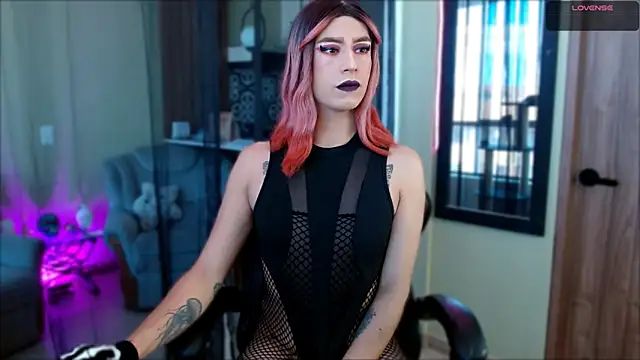 tevenwhiite online show from January 17, 4:43 pm