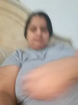 Snapshot of sarahhh1987 chatting on April 7, 2:28 pm sarahhh1987 online show from April 7, 2:28 pm