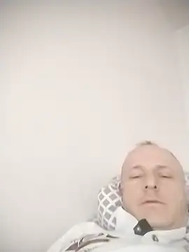 Snapshot of Singlepennis chatting on March 23, 6:05 am Singlepennis online show from March 23, 6:05 am