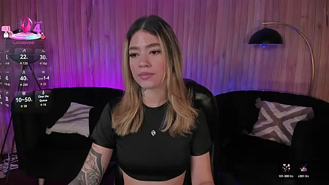 ViolettHansson online show from March 1, 10:39 am