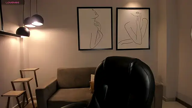 AliceHarper  online show from October 29, 7:48 pm