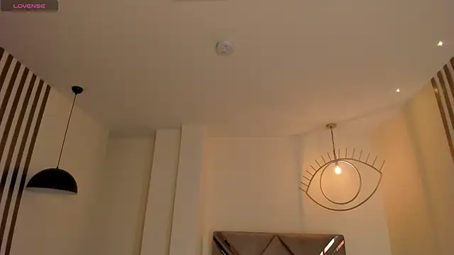 AliceHarper  online show from March 20, 11:59 am