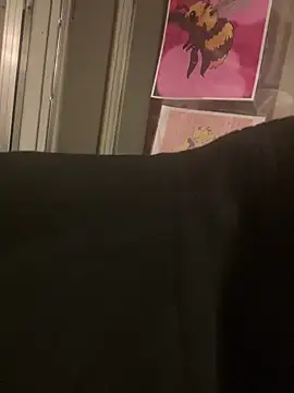 holyeroticss online show from December 17, 2:55 am