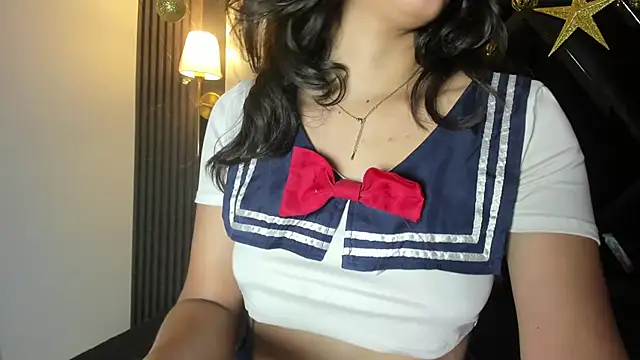 CoralineSanchez online show from February 4, 7:31 pm