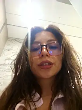 mmmVirginia online show from December 17, 7:53 pm