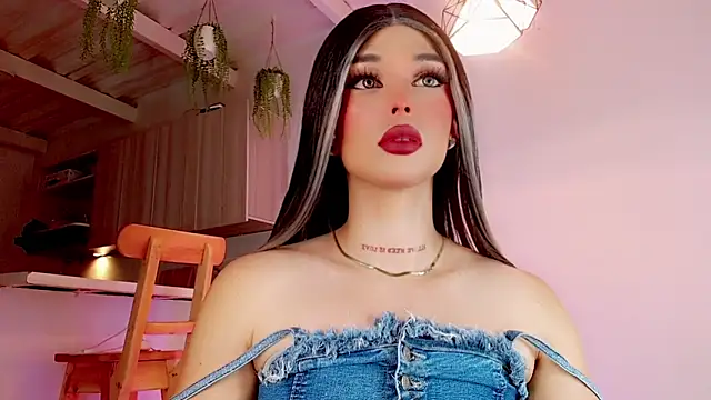 Snapshot of Marian_LV chatting on February 8, 10:39 am Marian LV online show from February 8, 10:39 am