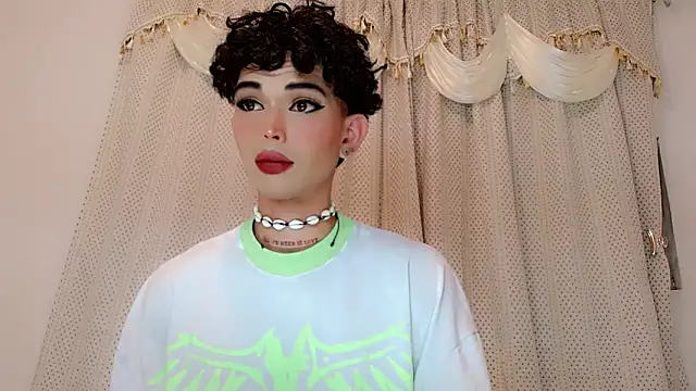 Snapshot of Marian_LV chatting on December 17, 4:29 am Marian LV online show from December 17, 4:29 am