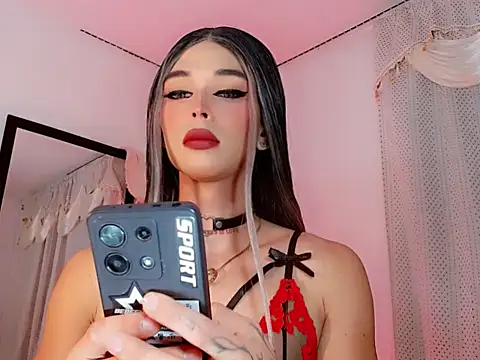 Snapshot of Marian_LV chatting on December 22, 9:17 am Marian LV online show from December 22, 9:17 am