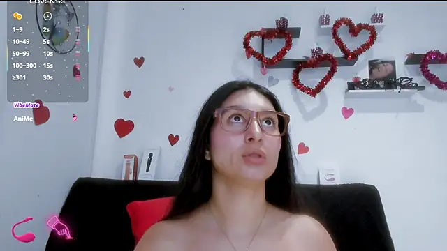 Alyson0001 online show from February 13, 8:38 pm