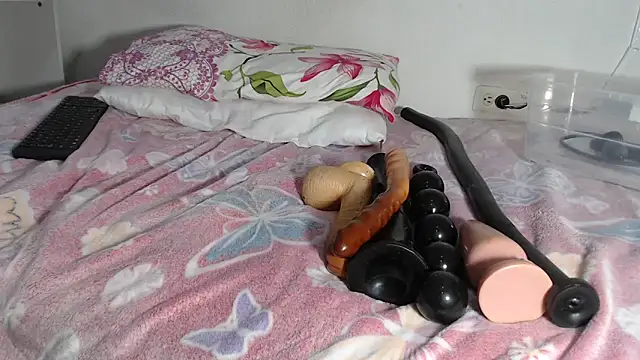 ruby07 online show from October 2, 7:54 pm