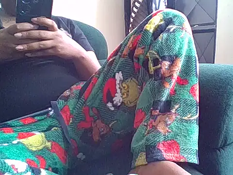 NATASHA LUCKY online show from April 5, 7:49 am