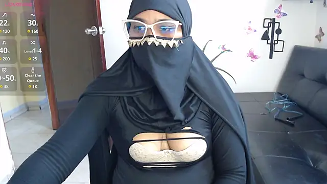 Snapshot of Aaliyah_brown chatting on March 21, 2:18 pm Aaliyah brown online show from March 21, 2:18 pm