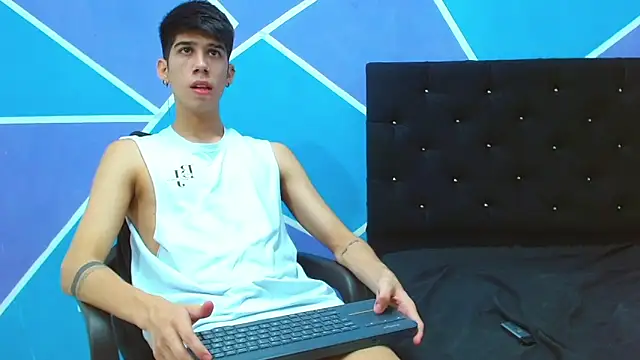 jhony-sex online show from December 20, 4:20 am