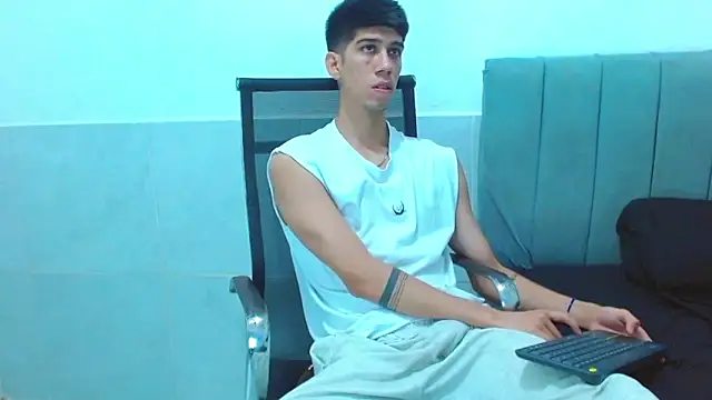 jhony-sex online show from December 21, 9:33 pm